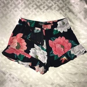 ‼️SOLD‼️ Floral High Waisted Shorts